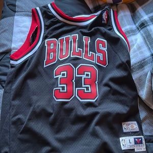 Youth pippen bulls jersey